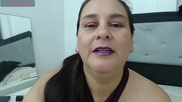 Sharlot curvy online show from 05/08/26, 08:36