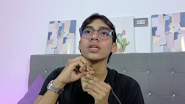 Snapshot of Eros_Lux chatting on 07/03/26, 12:55 Eros Lux online show from 07/03/26, 12:55