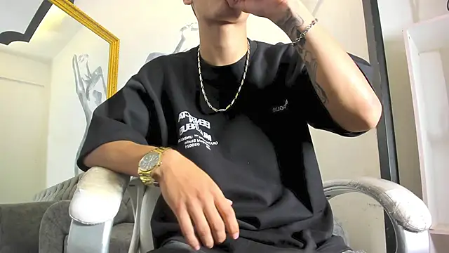 DylanRoyce  online show from 04/16/26, 01:23