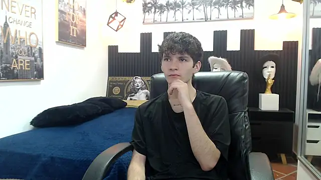 Snapshot of trevor_mob chatting on 06/04/26, 03:51 trevor mob online show from 06/04/26, 03:51
