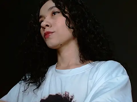 helena hadler online show from 04/22/26, 12:46
