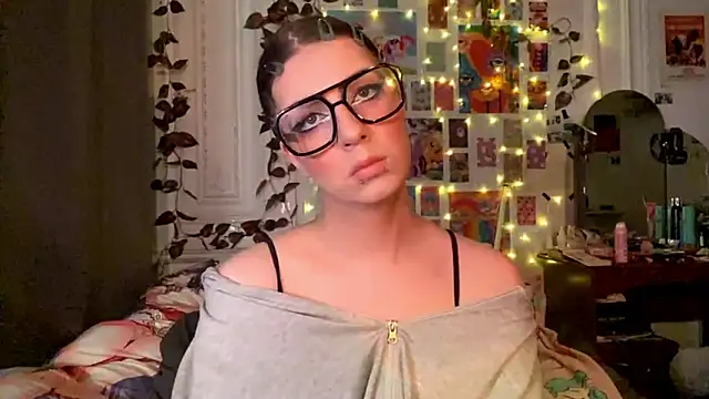 moonvampiq online show from 03/05/26, 10:39