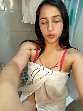 MiaRoselle online show from 03/06/26, 08:16