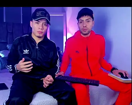 alex and christhoper online show from 02/28/26, 01:39