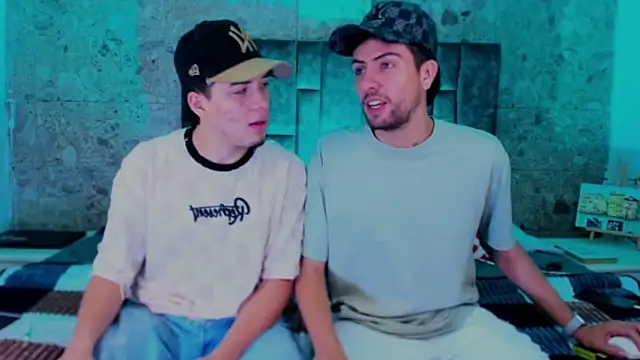 alex and christhoper online show from 05/01/26, 08:41