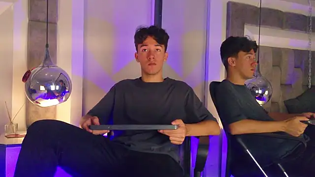 Austin Reedss online show from 04/20/26, 02:42