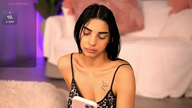 AvaCalvert online show from 04/18/26, 07:07