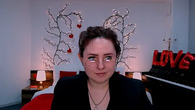 Hennessy bunny online show from 03/19/26, 07:07