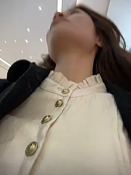 Mia-lp online show from 04/13/26, 03:23