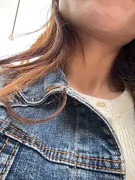 Mia-lp online show from 04/21/26, 02:37