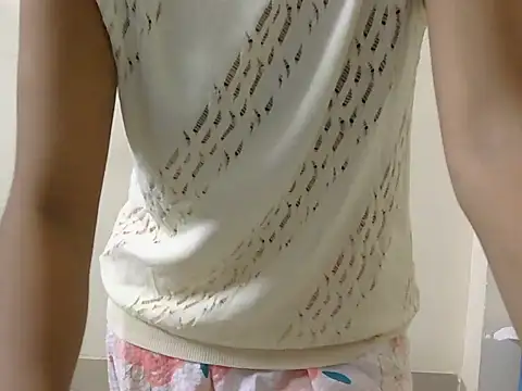 Snapshot of cute_yashi chatting on 06/23/26, 04:27 cute yashi online show from 06/23/26, 04:27