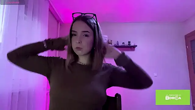 HillaryZelek online show from 03/06/26, 04:14