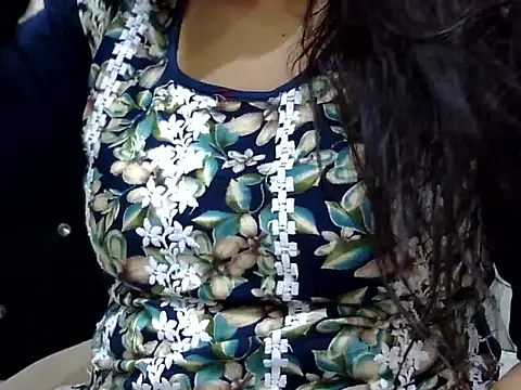 Snapshot of HOTY_SAPNA02sCyOz9QcTD chatting on 03/09/26, 05:00 HOTY SAPNA02sCyOz9QcTD online show from 03/09/26, 05:00