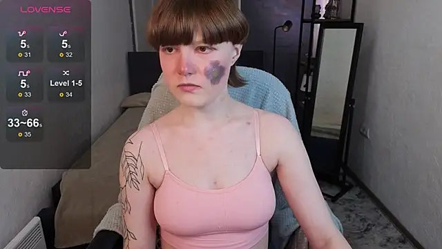  DreamLuna1  online show from 04/07/26, 12:16