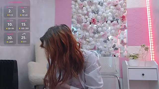 EmberLuna  online show from 04/20/26, 04:04