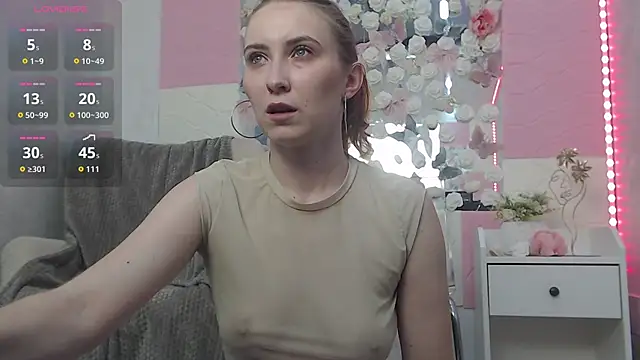 Snapshot of EmberLuna_ chatting on 06/18/26, 06:46 EmberLuna online show from 06/18/26, 06:46
