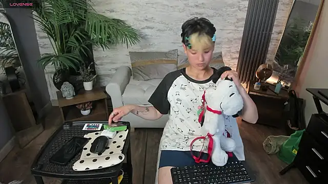 RedHood 1 online show from 03/25/26, 04:07