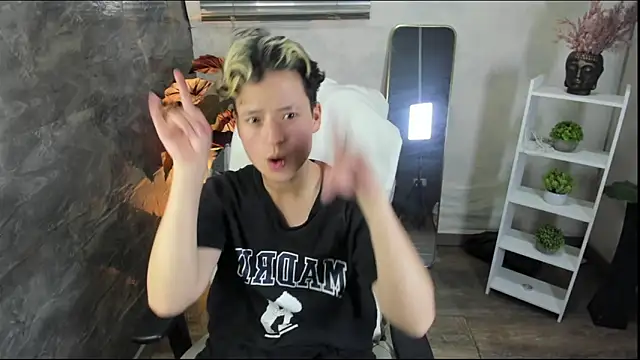 RedHood 1 online show from 04/08/26, 04:01