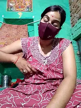 Snapshot of Poonam_bhoji chatting on 05/18/26, 04:24 Poonam bhoji online show from 05/18/26, 04:24