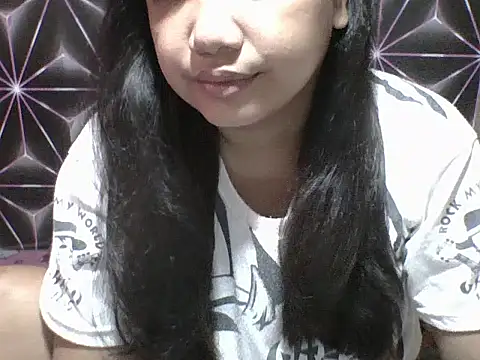 Flowerbebe online show from 04/06/26, 06:14