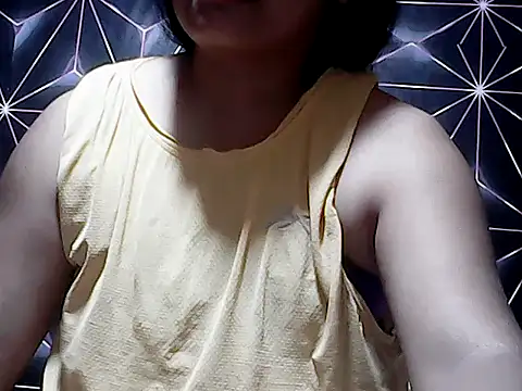 Snapshot of Flowerbebe chatting on 05/27/26, 02:03 Flowerbebe online show from 05/27/26, 02:03