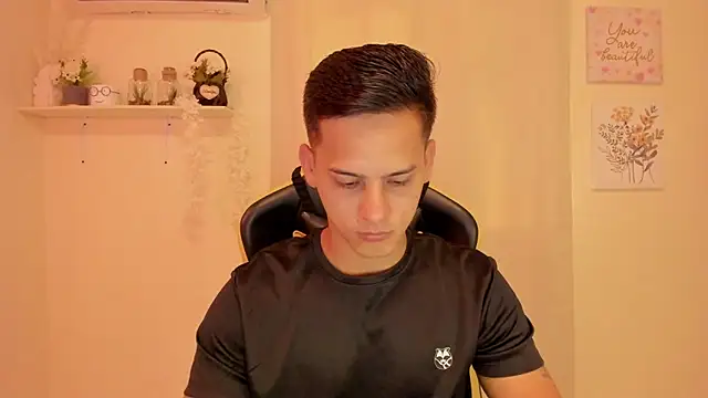 sexy andres01 online show from 03/15/26, 02:45