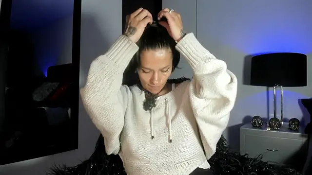 Amelie Blake online show from 04/06/26, 11:22