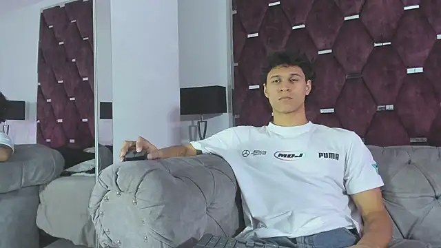 Snapshot of TonyBenedetti chatting on 06/15/26, 08:22 TonyBenedetti online show from 06/15/26, 08:22