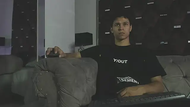 Snapshot of TonyBenedetti chatting on 07/13/26, 08:33 TonyBenedetti online show from 07/13/26, 08:33