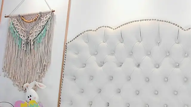 Sara funy online show from 04/07/26, 11:32