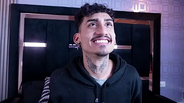 Dark Eros  online show from 04/18/26, 04:05