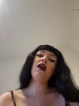 Mommynatrix online show from 04/28/26, 05:29