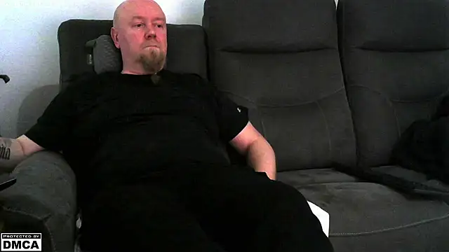 TeaserDom online show from 04/11/26, 08:57