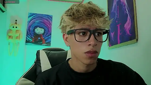 Ryan sweet online show from 03/16/26, 03:56