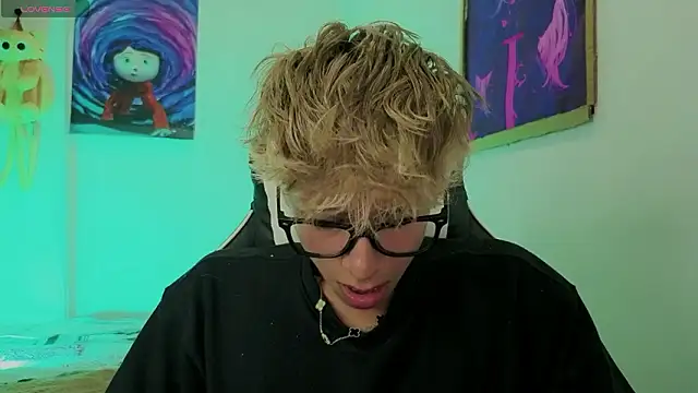 Ryan sweet online show from 03/16/26, 05:44