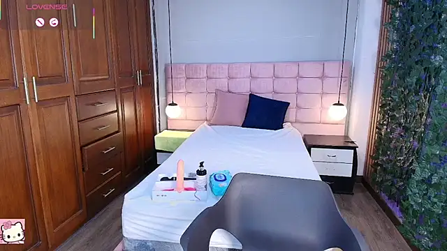 Snapshot of ShayMilleer chatting on 03/03/26, 12:00 ShayMilleer online show from 03/03/26, 12:00