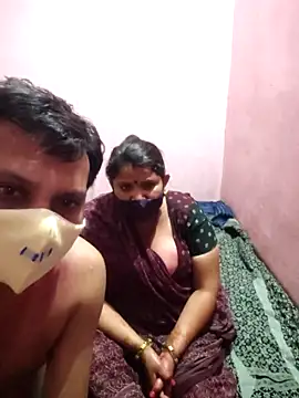 gujjuhotcouple online show from 03/04/26, 05:19