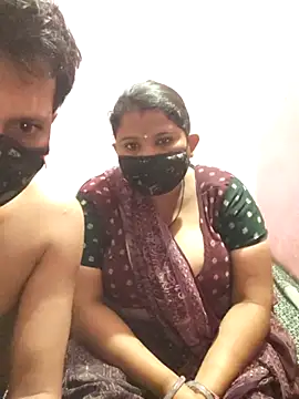 Snapshot of gujjuhotcouple chatting on 03/20/26, 11:20 gujjuhotcouple online show from 03/20/26, 11:20