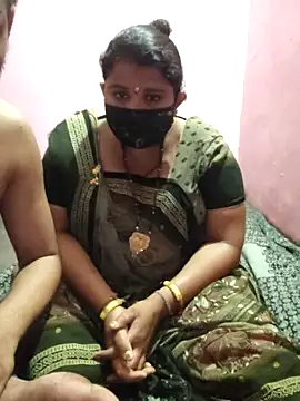 Snapshot of gujjuhotcouple chatting on 04/19/26, 06:10 gujjuhotcouple online show from 04/19/26, 06:10