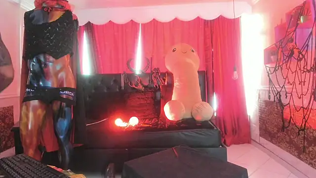 Snapshot of Lilith_madame_satan chatting on 07/08/26, 01:04 Lilith madame satan online show from 07/08/26, 01:04