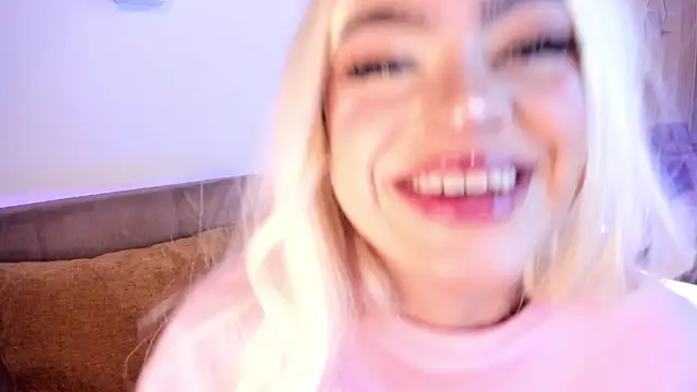 ZafiroMartini  online show from 04/22/26, 12:02