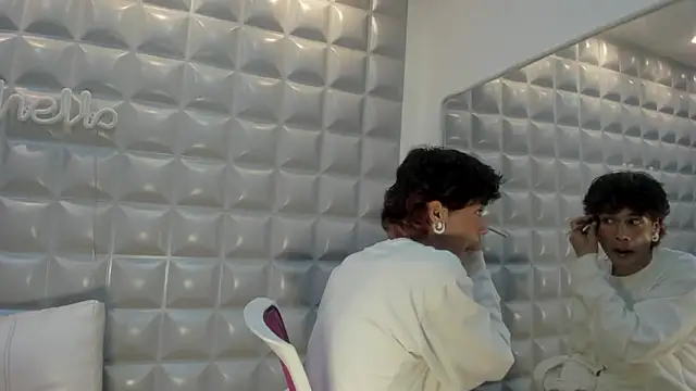 RonaldThompson   online show from 03/04/26, 01:44