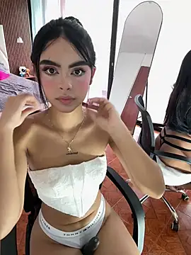 kitty rousse01 online show from 04/14/26, 01:28