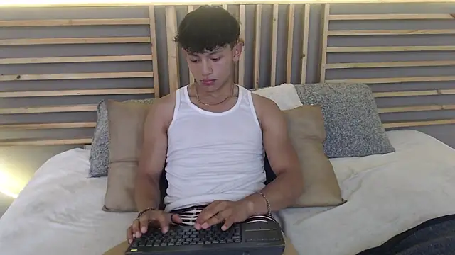 clark ken01 online show from 03/02/26, 08:48