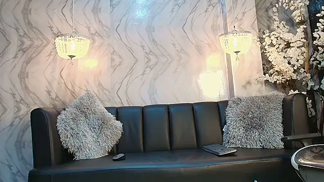 Alba Rosee online show from 03/06/26, 07:43