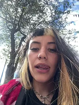 Sara 92 online show from 05/26/26, 07:43