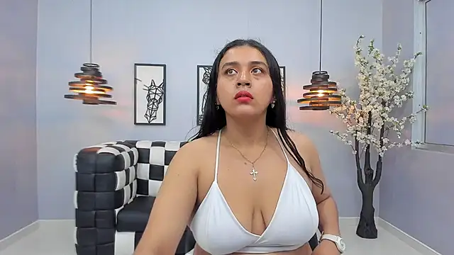 Lunaa Abril online show from 03/02/26, 12:01