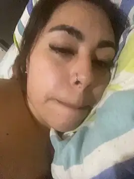 Redlucy online show from 02/25/26, 04:00