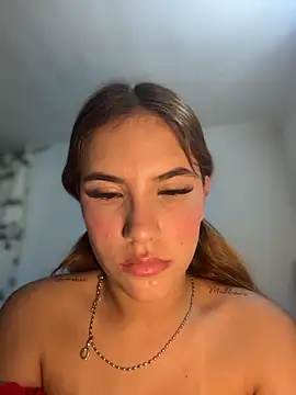 MiluRossee online show from 04/06/26, 06:25