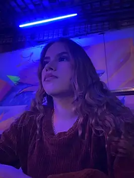 MiluRossee online show from 04/18/26, 03:43